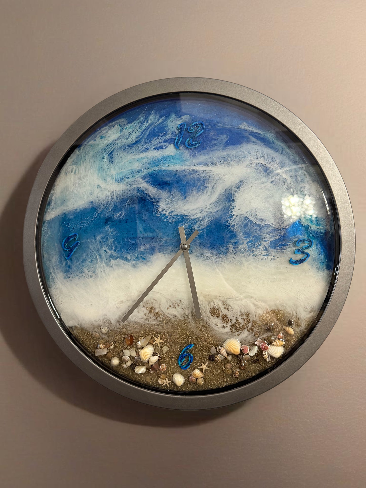 16in Seaside Shell Clock