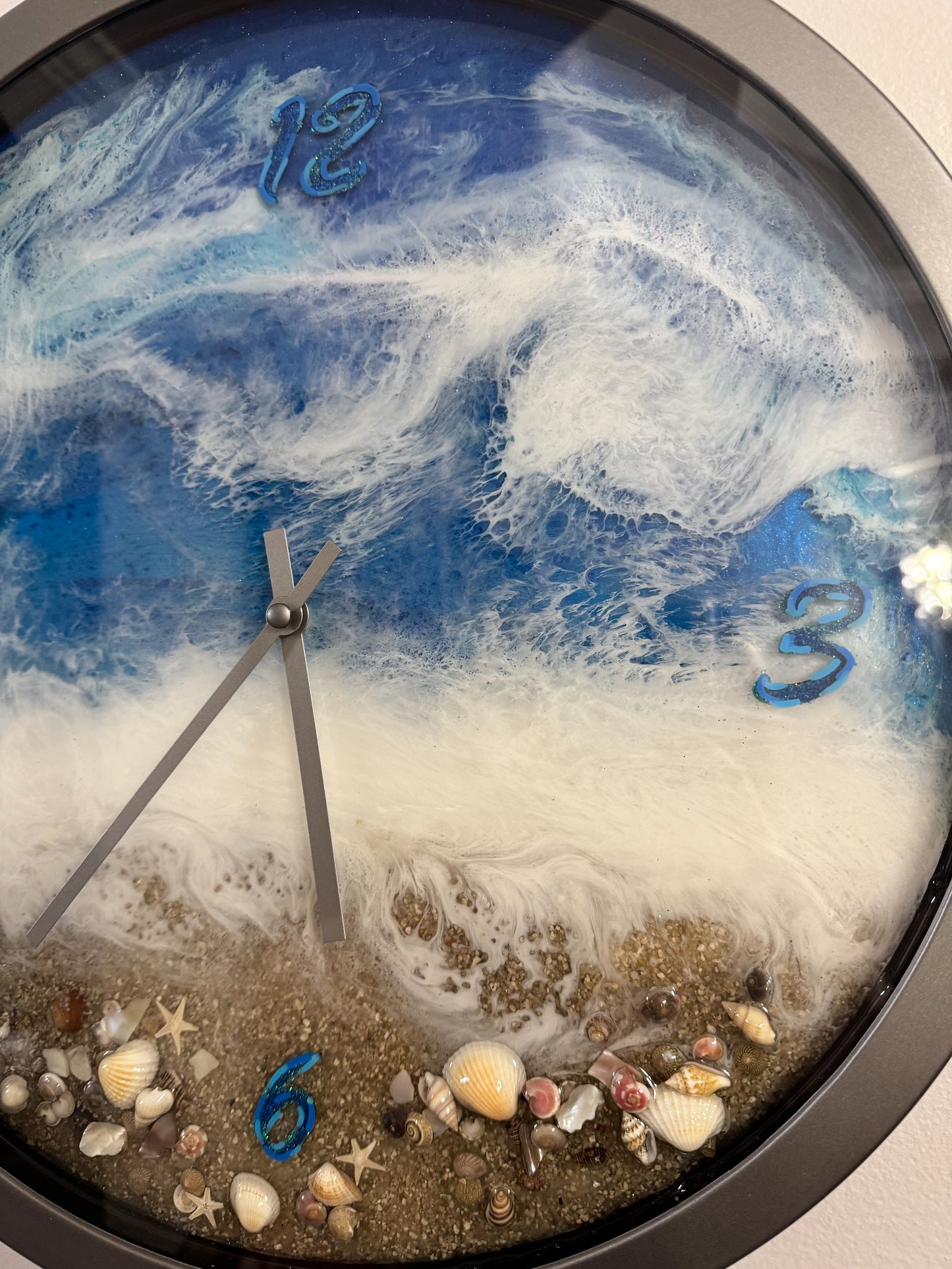 16in Seaside Shell Clock